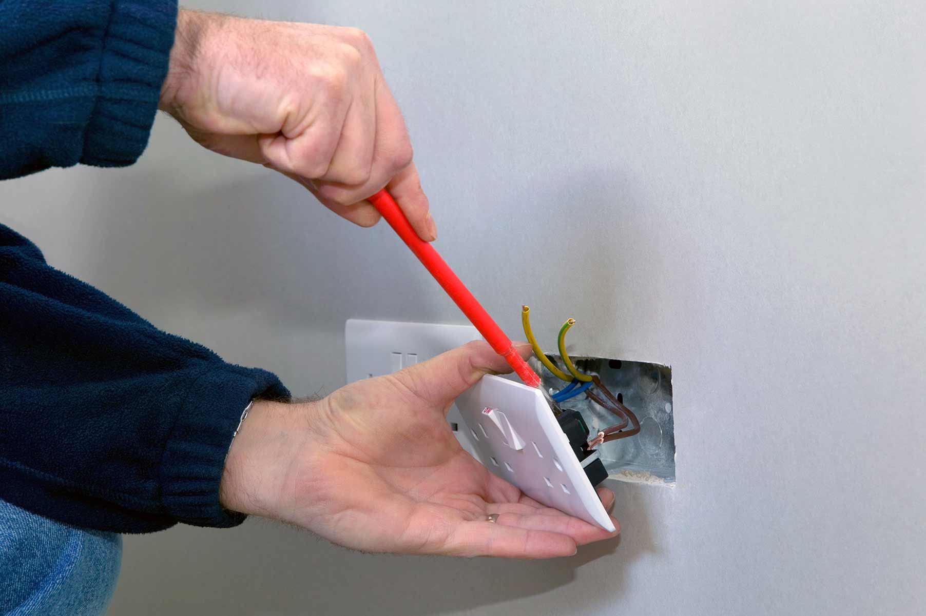 Our electricians can install plug sockets for domestic and commercial proeprties in Ulverston and the local area. 